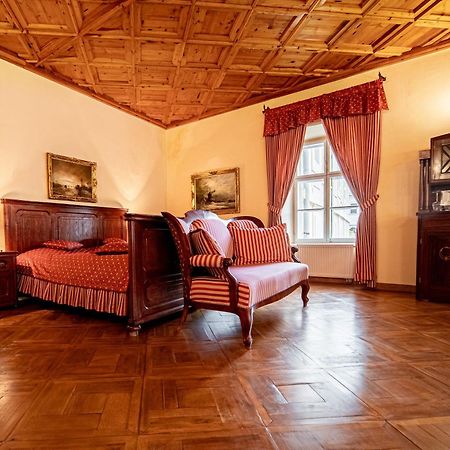 Penzion Cosmopolitan Ii. Banská Štiavnica الغرفة الصورة