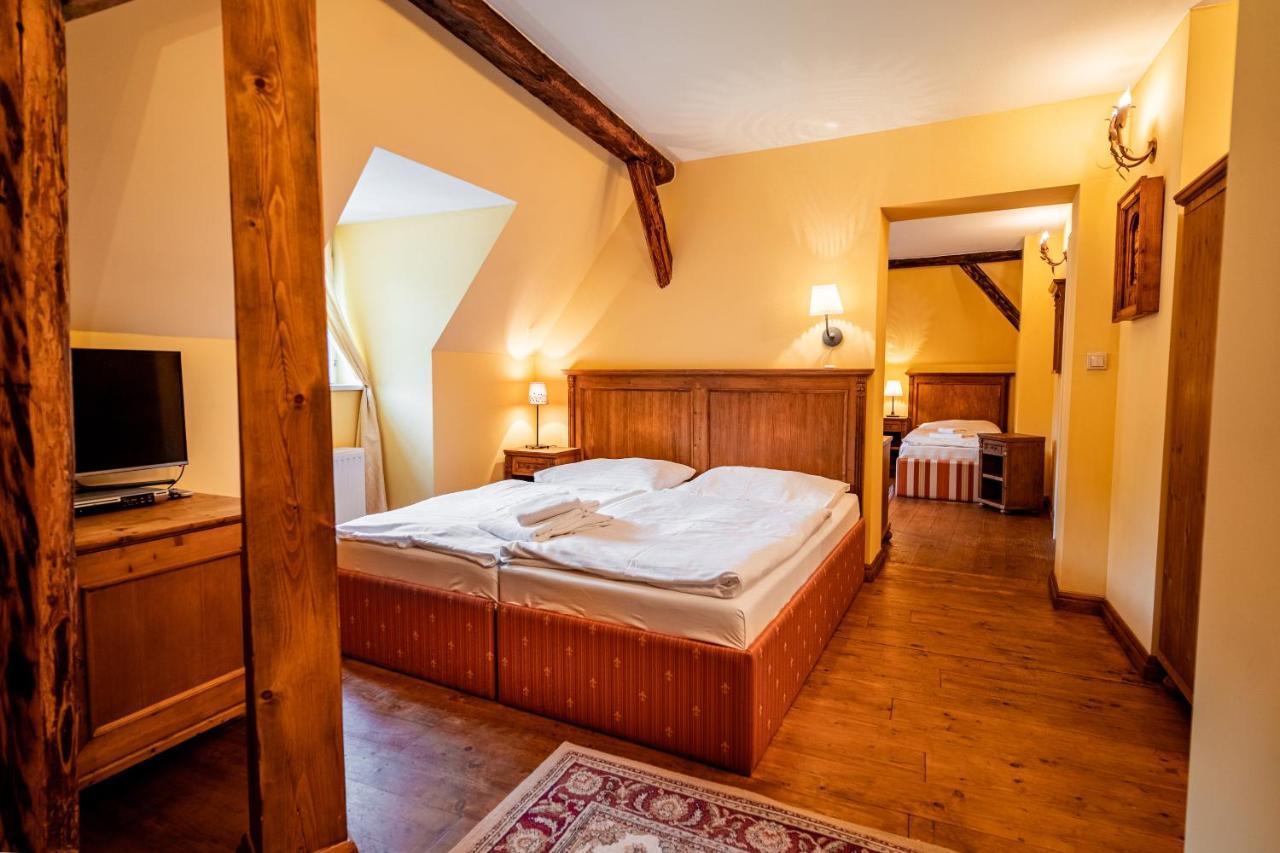 Penzion Cosmopolitan Ii. Banská Štiavnica المظهر الخارجي الصورة