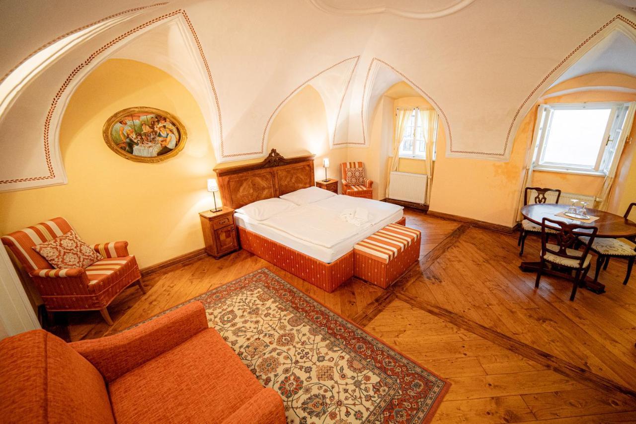 Penzion Cosmopolitan Ii. Banská Štiavnica المظهر الخارجي الصورة