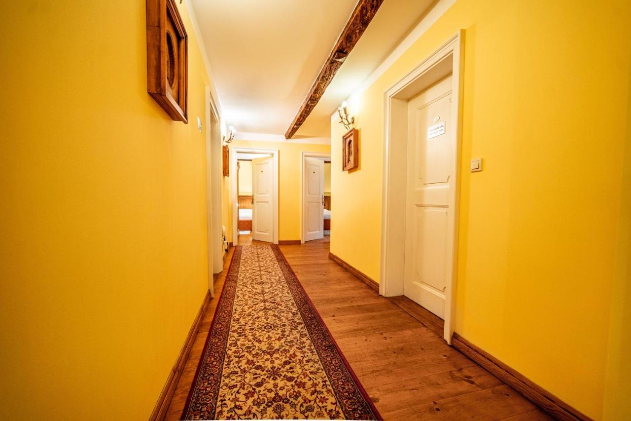 Penzion Cosmopolitan Ii. Banská Štiavnica المظهر الخارجي الصورة