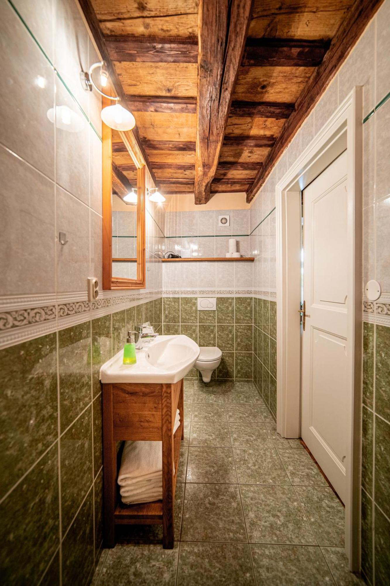 Penzion Cosmopolitan Ii. Banská Štiavnica الغرفة الصورة