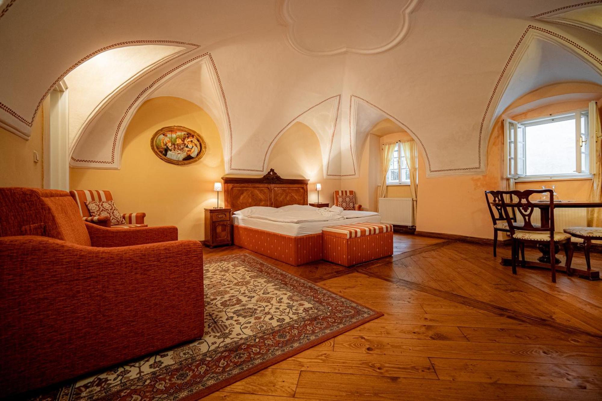 Penzion Cosmopolitan Ii. Banská Štiavnica الغرفة الصورة