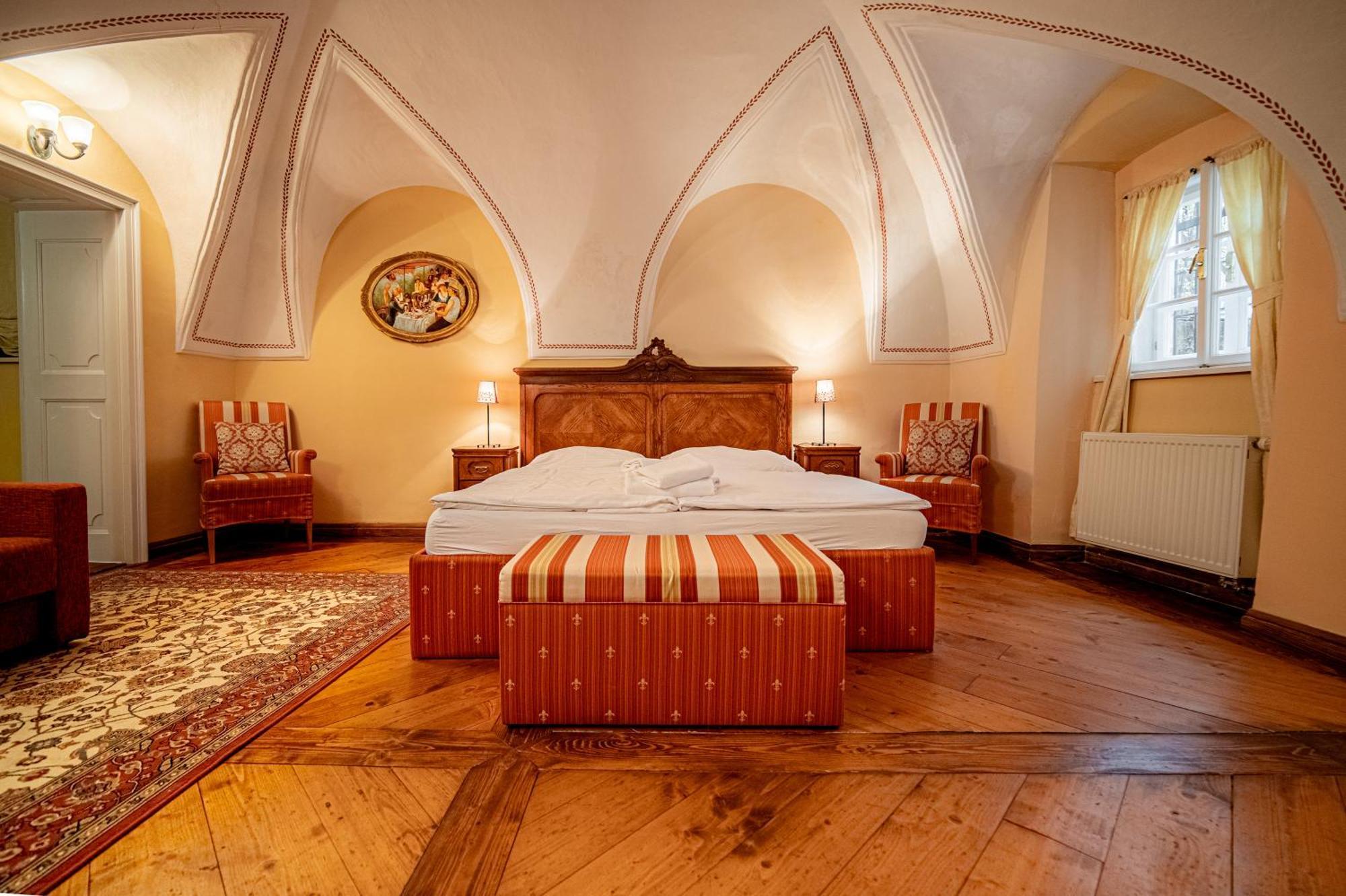 Penzion Cosmopolitan Ii. Banská Štiavnica الغرفة الصورة