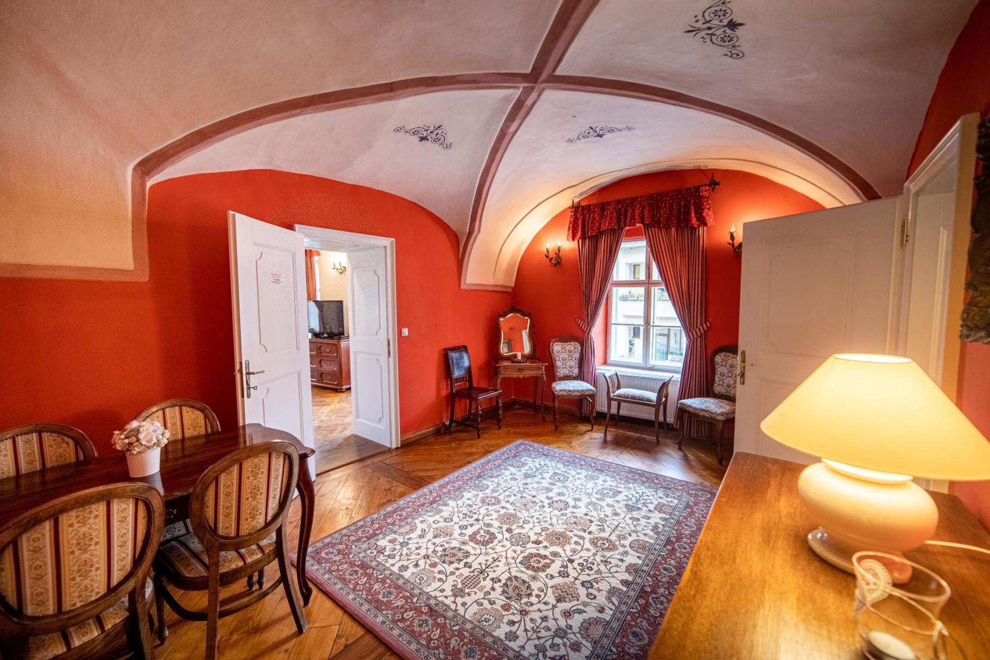 Penzion Cosmopolitan Ii. Banská Štiavnica الغرفة الصورة
