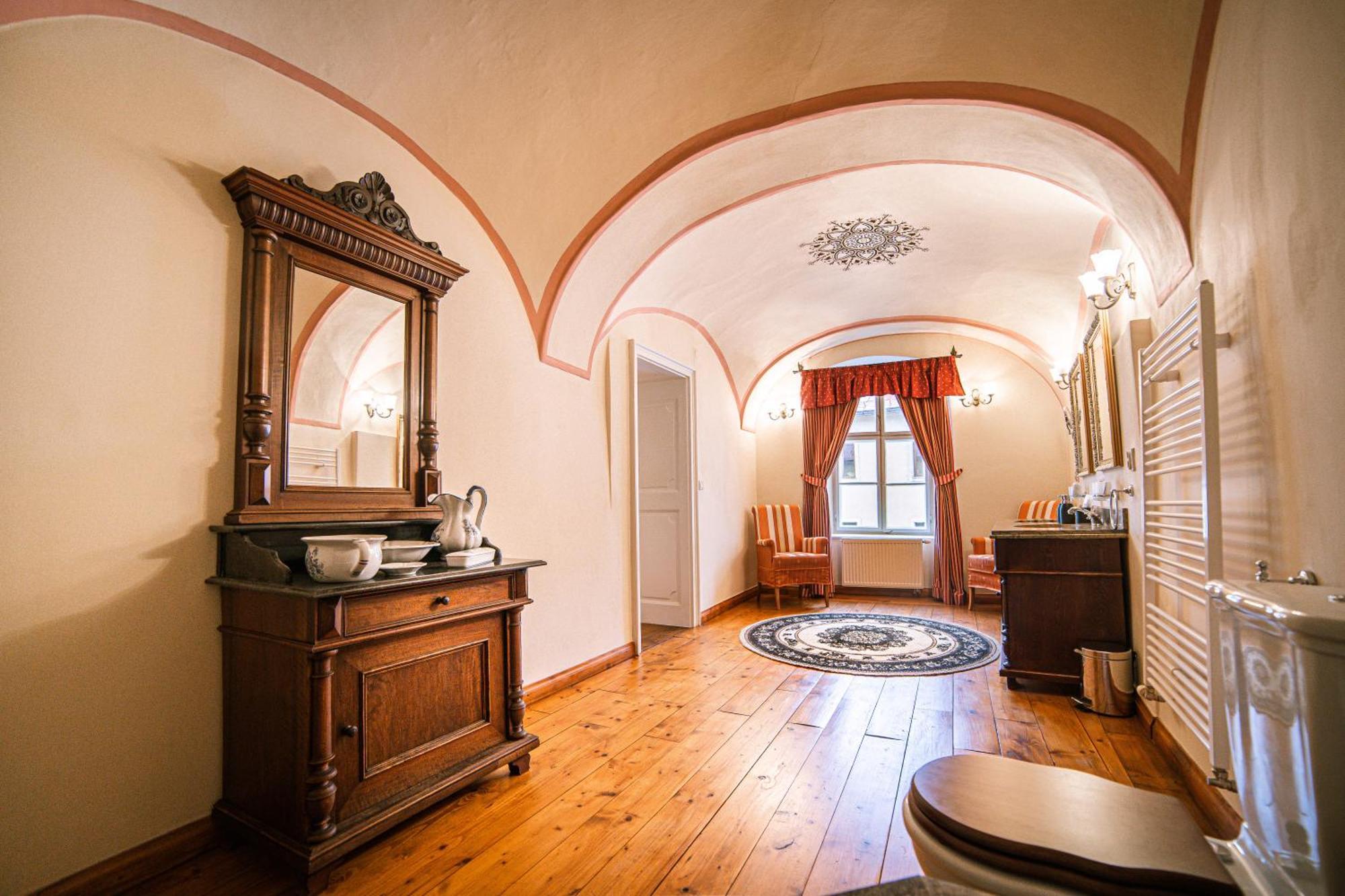 Penzion Cosmopolitan Ii. Banská Štiavnica الغرفة الصورة